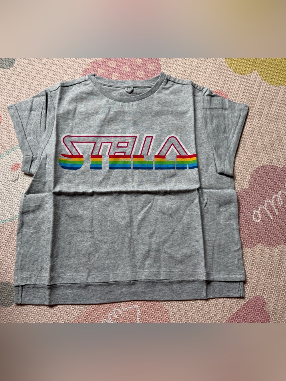 Stella McCartney Kids Gray Tee with Rainbow Logo